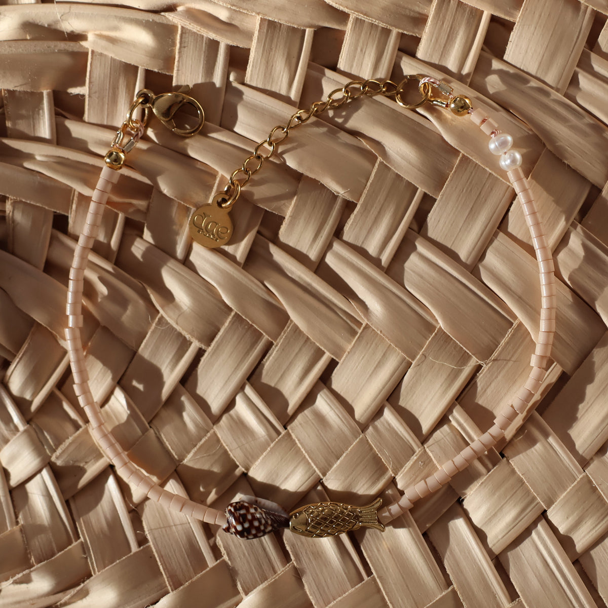 Shell Fish Bead Bracelet